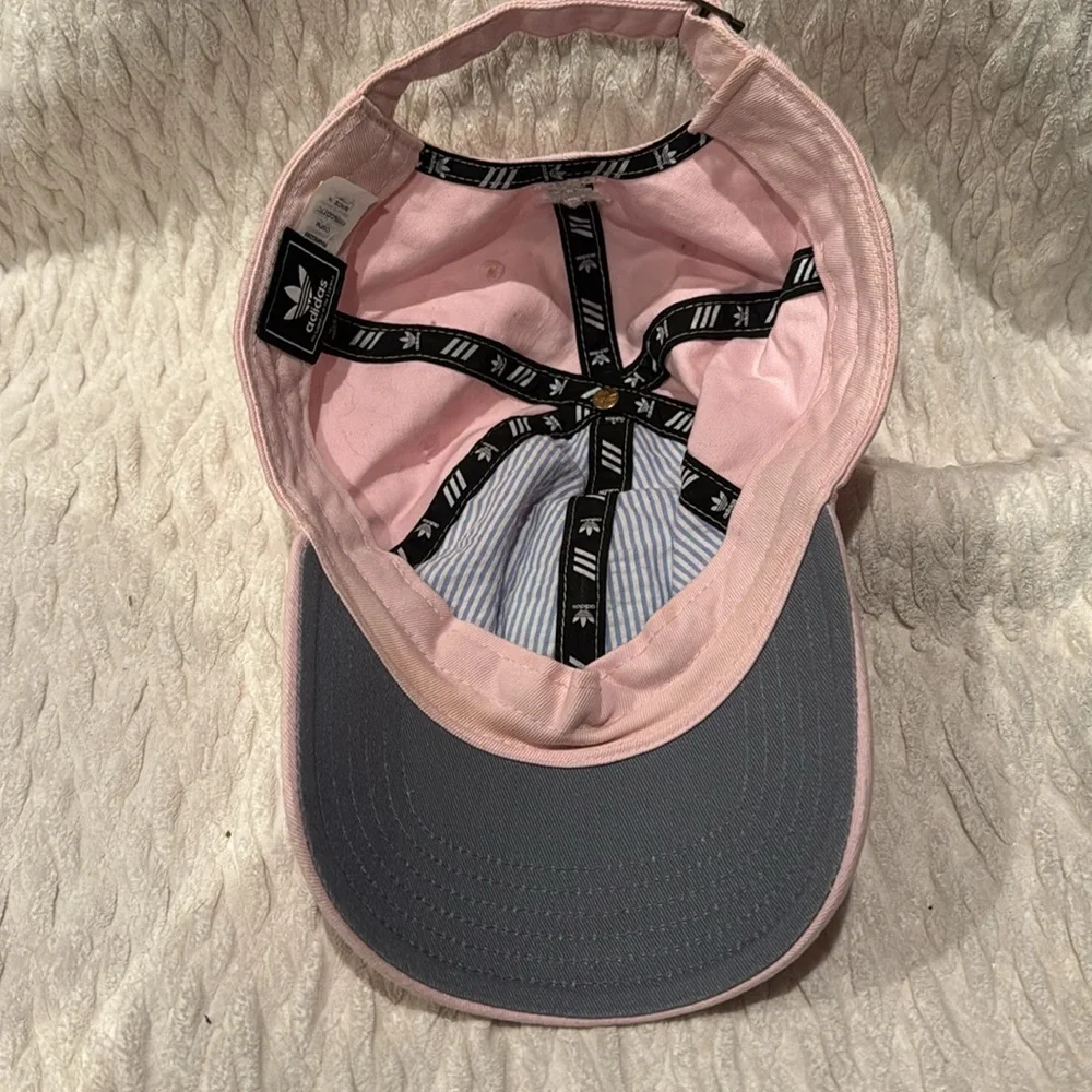 Pink Adidas Ball cap with white Logo adjustable nwot - Picture 4 of 4